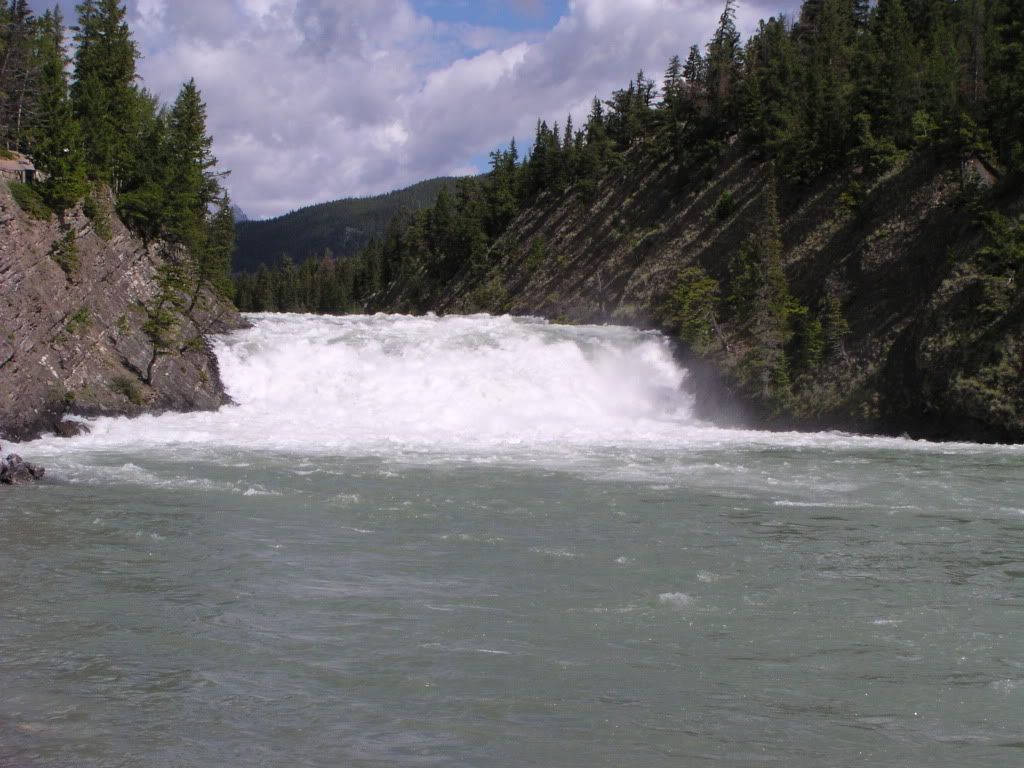 2011年4月加拿大西部山脉公园之旅-20 <wbr>(Bow <wbr>falls <wbr>& <wbr>Vermilion <wbr>Lake)