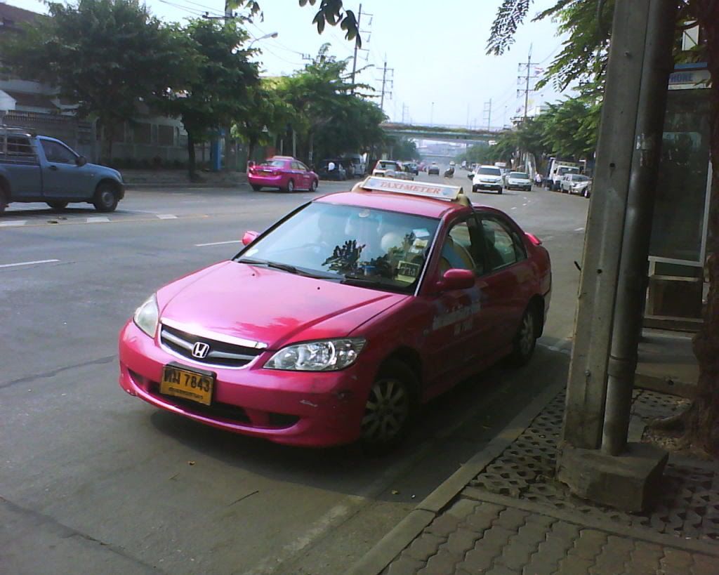 พบtaxi ES อีกแล้ว