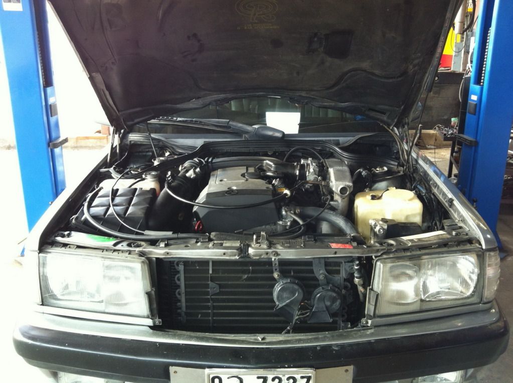 190EM111_01.jpg