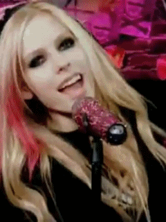 Avril Lavigne gif photo: Avril Lavigne by Nicko Rz avril5.gif