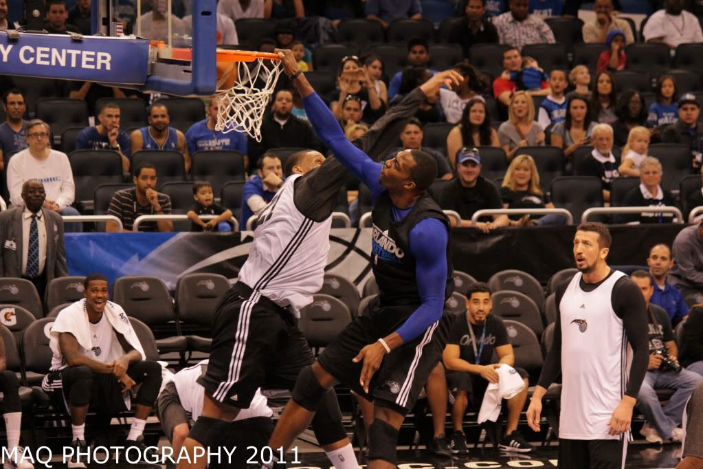 IMAGE: http://i1100.photobucket.com/albums/g410/ten_ounce/IMG_0586.jpg