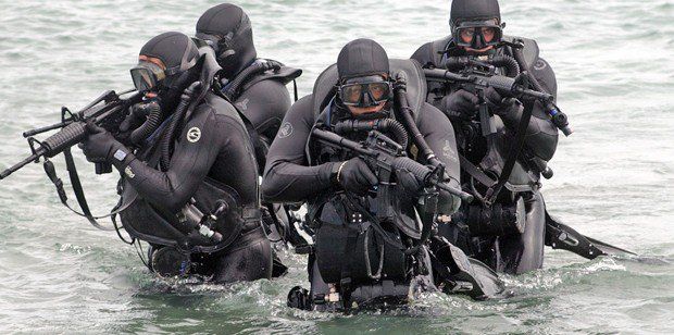 navy-seal-photos-sea-assault__16_-620x30