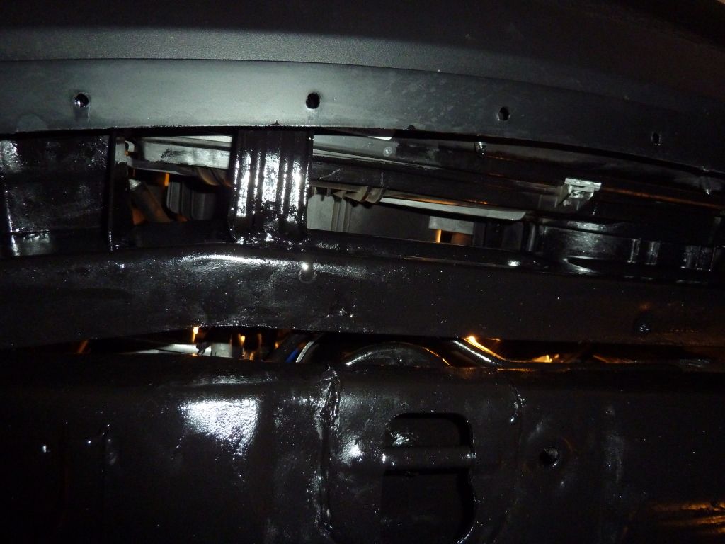 where are the tow hooks back and front on a 2009 Enclave