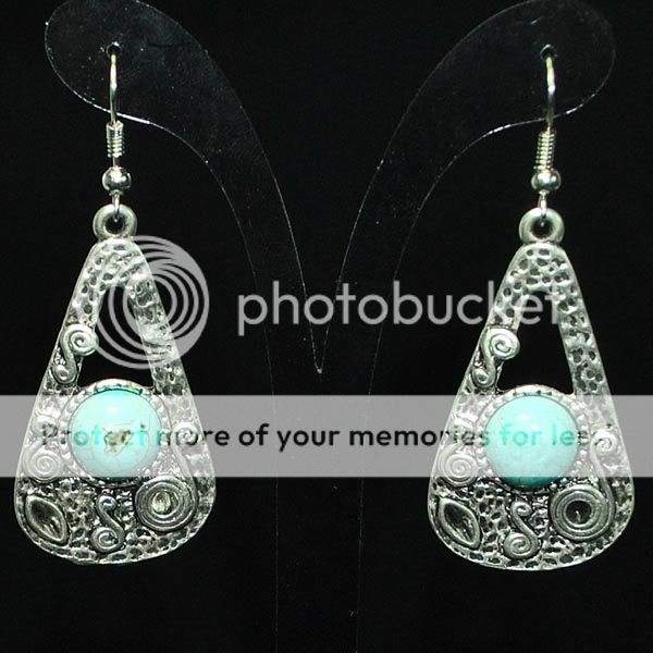   Vintage Tibetan Silver Blue Turquoise Earring /w/Box SE031.  