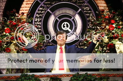 [Image: stephen-fry-qi.png]